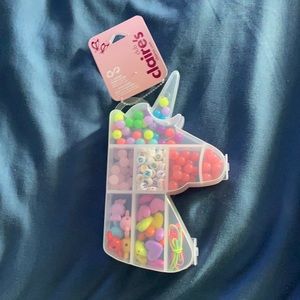 Clairs bracelet maker